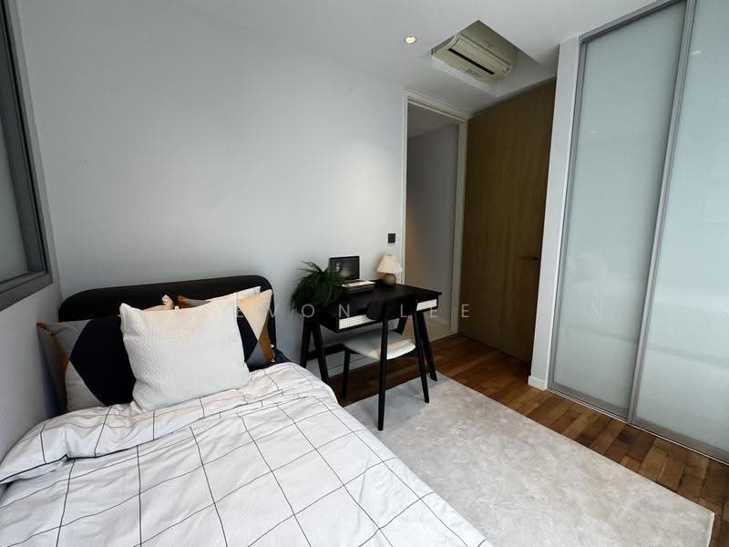 Big Discount! Beautiful Townhouse Near Reservoir, Sembawang / Yishun, 5 Bedrooms, 4,672 sqft, Cluster House For Sale, by Evon Lee, 500250425 - Bedroom - PropertyGuru.com.sg