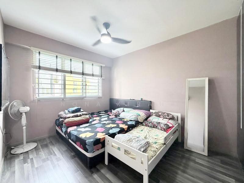 166A Yung Kuang Court, 166A Yung Kuang Road, Boon Lay / Jurong / Tuas, 3 Bedrooms, 1,001 sqft, HDB Flat For Sale, by Nona Kirana, 500250426 - Bedroom - PropertyGuru.com.sg