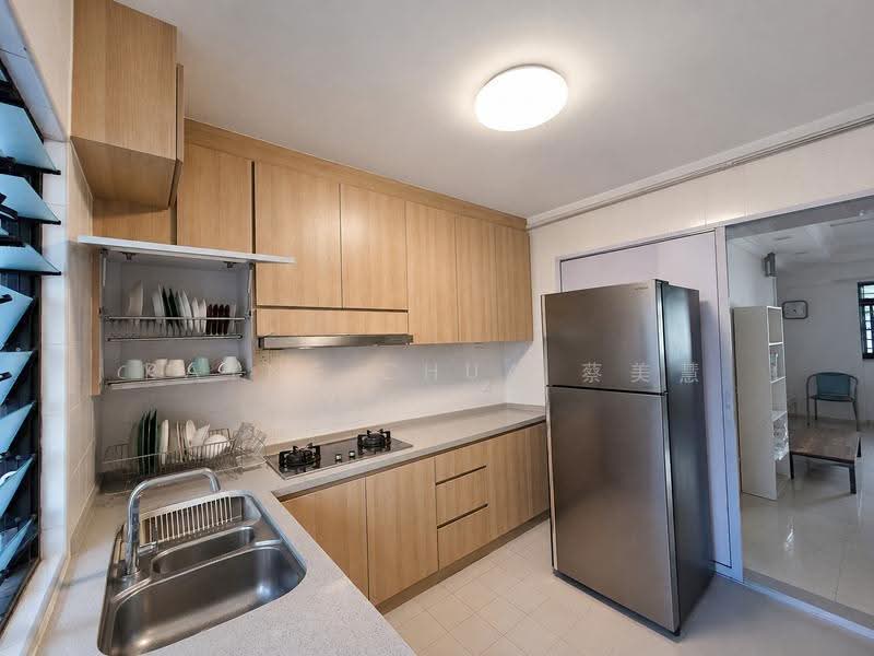 62 Lorong 4 Toa Payoh, 62 Lorong 4 Toa Payoh, Balestier / Toa Payoh, 3 Bedrooms, 1,302 sqft, HDB Flat For Sale, by Rayne Chua 蔡美慧, 500250430 - Kitchen - PropertyGuru.com.sg