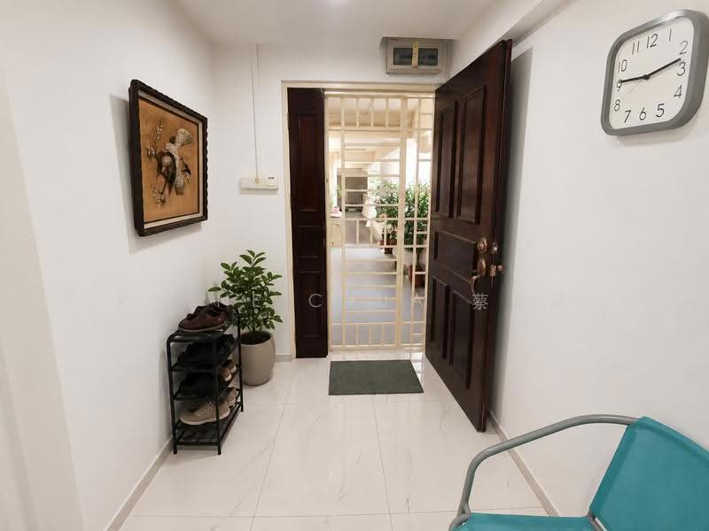 62 Lorong 4 Toa Payoh, 62 Lorong 4 Toa Payoh, Balestier / Toa Payoh, 3 Bedrooms, 1,302 sqft, HDB Flat For Sale, by Rayne Chua 蔡美慧, 500250430 - Entrance - PropertyGuru.com.sg