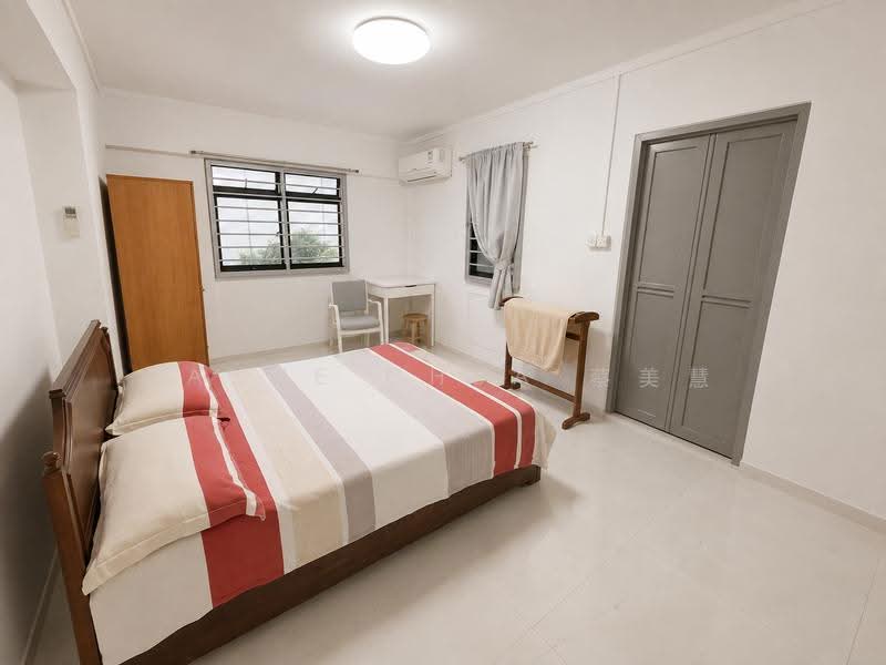 62 Lorong 4 Toa Payoh, 62 Lorong 4 Toa Payoh, Balestier / Toa Payoh, 3 Bedrooms, 1,302 sqft, HDB Flat For Sale, by Rayne Chua 蔡美慧, 500250430 - Bedroom - PropertyGuru.com.sg