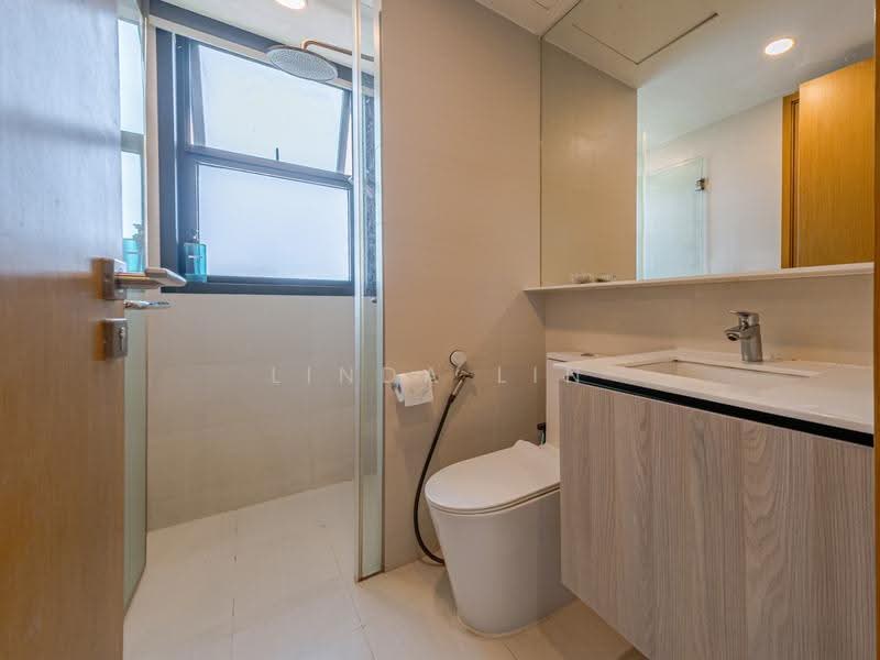 Westwood Residences EC, 190 Westwood Avenue, Boon Lay / Jurong / Tuas, 4 Bedrooms, 1,238 sqft, Condominium For Sale, by Linda Lin, 500250435 - Common Bathroom - PropertyGuru.com.sg