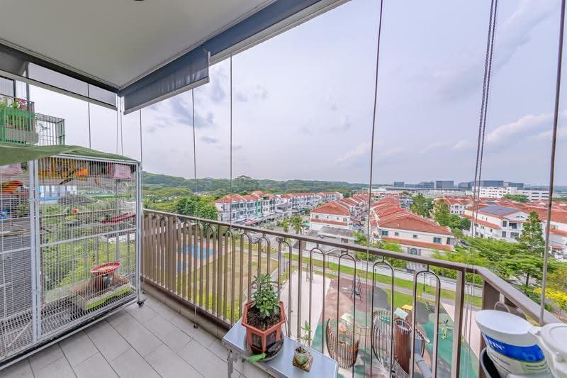 Westwood Residences EC, 190 Westwood Avenue, Boon Lay / Jurong / Tuas, 4 Bedrooms, 1,238 sqft, Condominium For Sale, by Linda Lin, 500250435 - Living Room Balcony - PropertyGuru.com.sg