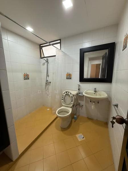 Cashew Heights, 85 Cashew Road, Dairy Farm / Bukit Panjang / Choa Chu Kang, Room Rental, 200 sqft, Condominium For Rent, by Dominik Chow, 500250436 - Bathroom - PropertyGuru.com.sg