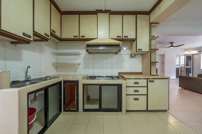 448 Bright Hill Drive, 448 Bright Hill Drive, Ang Mo Kio / Bishan / Thomson, 3 Bedrooms, 1,076 sqft, HDB Flat For Rent, by Sebastian Wee, 500250444 - Kitchen - PropertyGuru.com.sg