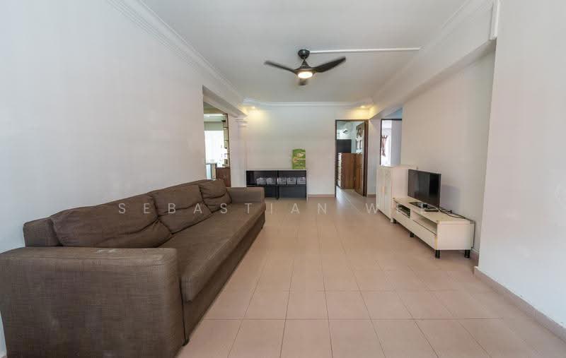 448 Bright Hill Drive, 448 Bright Hill Drive, Ang Mo Kio / Bishan / Thomson, 3 Bedrooms, 1,076 sqft, HDB Flat For Rent, by Sebastian Wee, 500250444 - Living Room - PropertyGuru.com.sg