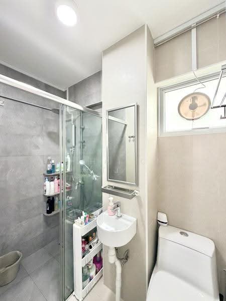 171 Ang Mo Kio Avenue 4, 171 Ang Mo Kio Avenue 4, Ang Mo Kio / Bishan / Thomson, 4 Bedrooms, 1,367 sqft, HDB Flat For Sale, by TJHAI C. (TJ), 500250446 - Bathroom - PropertyGuru.com.sg