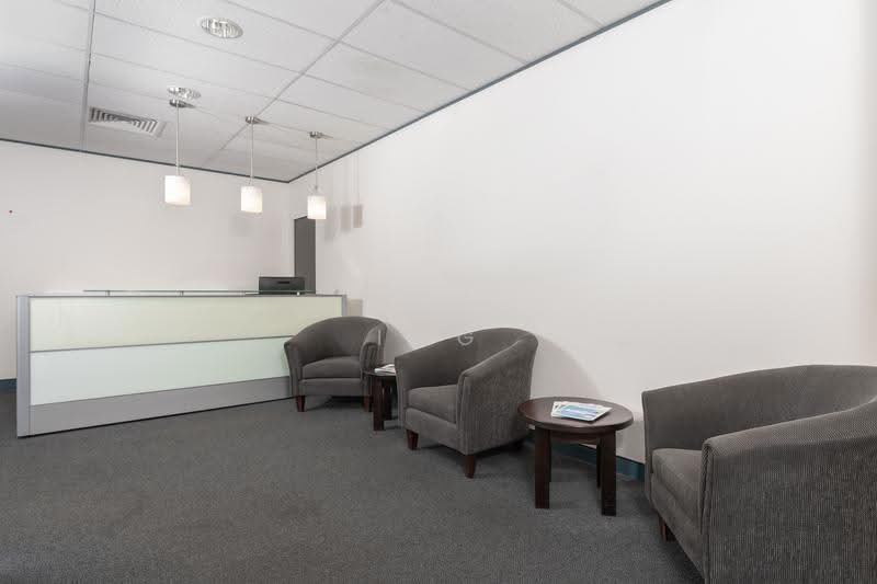 Fortune Centre, 190 Middle Road, Beach Road / Bugis / Rochor, 538 sqft, Office For Rent, by Regus Singapore, 500250448 - Lobby - CommercialGuru.com.sg