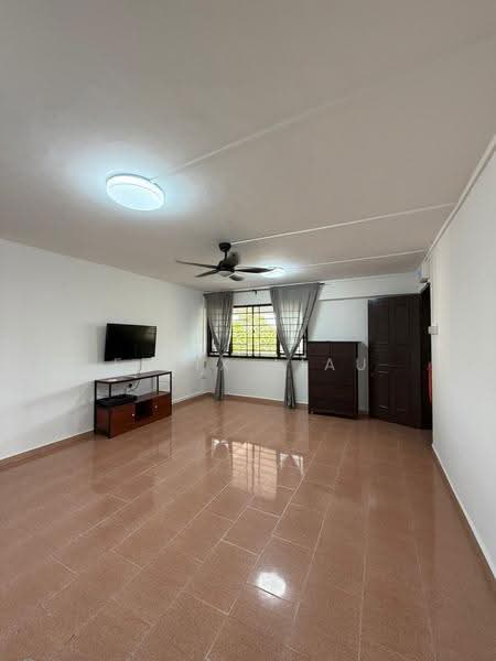 708 Hougang Avenue 2, 708 Hougang Avenue 2, Hougang / Punggol / Sengkang, 3 Bedrooms, 950 sqft, HDB Flat For Rent, by Felix Liau, 500250461 - Living Room - PropertyGuru.com.sg