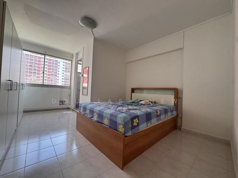 1 Toh Yi Drive, 1 Toh Yi Drive, Clementi Park / Upper Bukit Timah, 3 Bedrooms, 1,119 sqft, HDB Flat For Rent, by Douglas Chew, 500250464 - Bedroom - PropertyGuru.com.sg