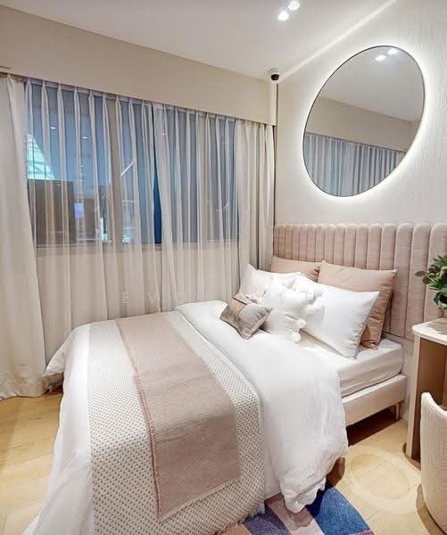 Rare and Spacious 1-Bedroom Unit Next to MRT Station, East Coast / Marine Parade, 1 Bedroom, 581 sqft, Condominium For Sale, by Evon Lee, 500250469 - Bedroom - PropertyGuru.com.sg