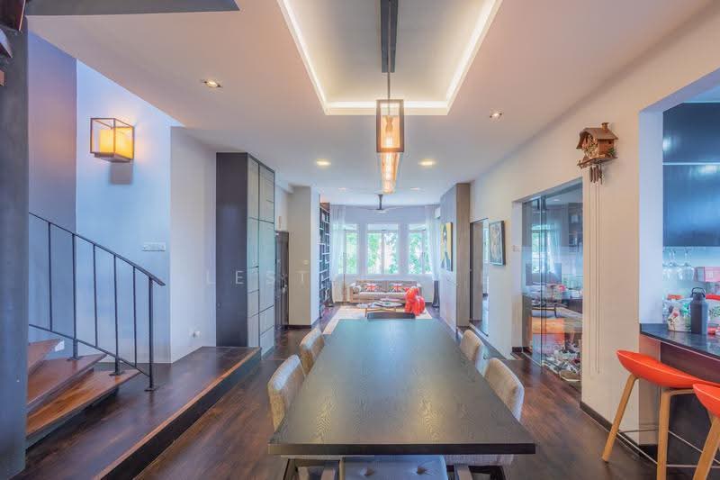 Freehold 5Bedroom Siglap Large Format Living, East Coast / Marine Parade, 5 Bedrooms, 1,948 sqft, Apartment For Sale, by Lester Lee, 500250477 - Dining Room - PropertyGuru.com.sg