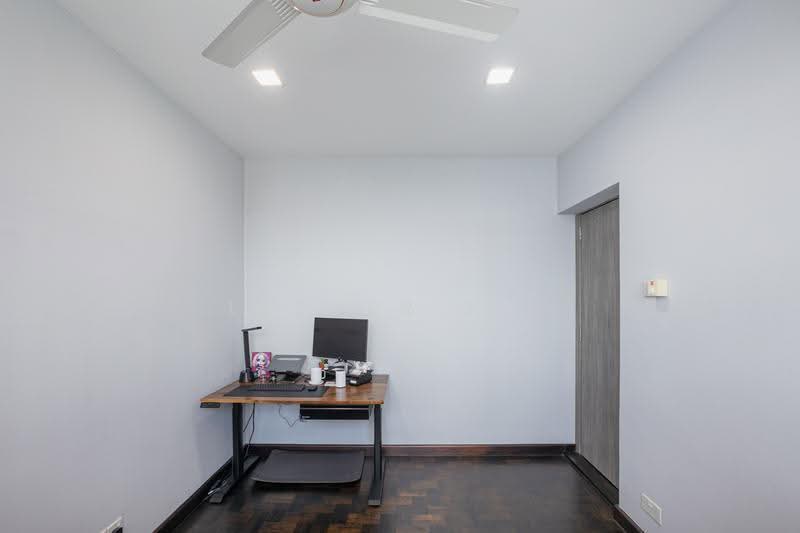 Freehold 5Bedroom Siglap Large Format Living, East Coast / Marine Parade, 5 Bedrooms, 1,948 sqft, Apartment For Sale, by Lester Lee, 500250477 - Study - PropertyGuru.com.sg