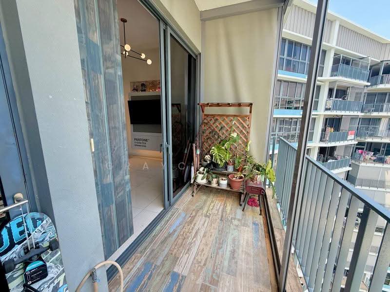 Boathouse Residences, 33 Upper Serangoon View, Hougang / Punggol / Sengkang, 2 Bedrooms, 732 sqft, Condominium For Sale, by Grayce Tan, 500250485 - Balcony - PropertyGuru.com.sg