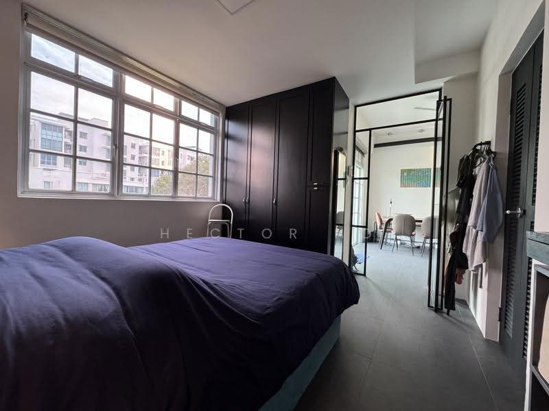 Versailles, 133 Hemmant Road, East Coast / Marine Parade, 1 Bedroom, 732 sqft, Condominium For Sale, by Hector Ho, 500250510 - Bedroom - PropertyGuru.com.sg