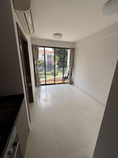 Liv on Wilkie, Wilkie Terrace, Orchard / River Valley, Room Rental, 400 sqft, Apartment For Rent, by Wee Siang Ang, 500250512 - Balcony - PropertyGuru.com.sg