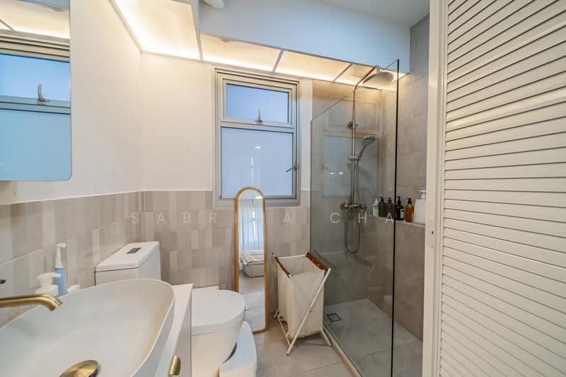 228A Punggol Field, 228A Punggol Field, Hougang / Punggol / Sengkang, 3 Bedrooms, 1,001 sqft, HDB Flat For Sale, by Sabrina Chai, 500250513 - Bathroom - PropertyGuru.com.sg