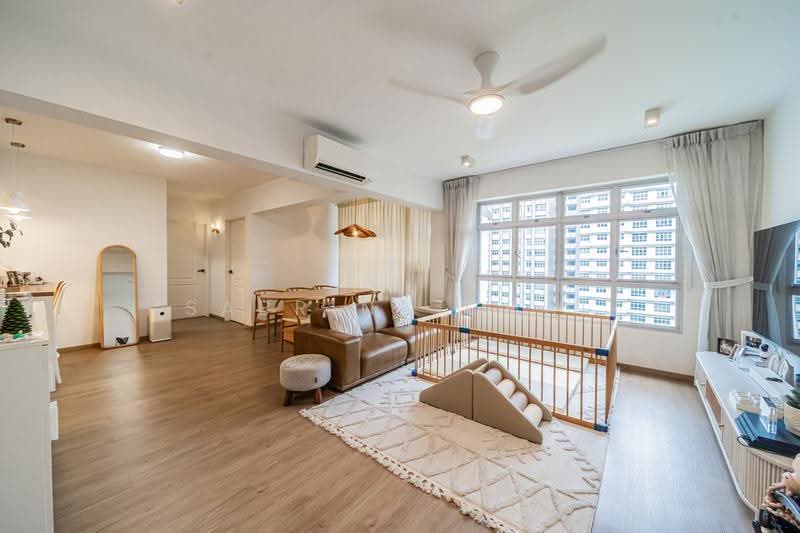 228A Punggol Field, 228A Punggol Field, Hougang / Punggol / Sengkang, 3 Bedrooms, 1,001 sqft, HDB Flat For Sale, by Sabrina Chai, 500250513 - Living Room - PropertyGuru.com.sg