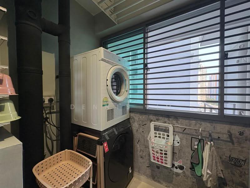453B Fernvale Road, 453B Fernvale Road, Seletar / Yio Chu Kang, 3 Bedrooms, 990 sqft, HDB Flat For Sale, by Dennis Lim, 500250518 - Balcony - PropertyGuru.com.sg