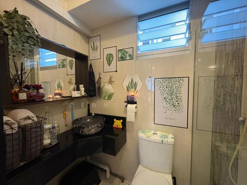 453B Fernvale Road, 453B Fernvale Road, Seletar / Yio Chu Kang, 3 Bedrooms, 990 sqft, HDB Flat For Sale, by Dennis Lim, 500250518 - Bathroom - PropertyGuru.com.sg
