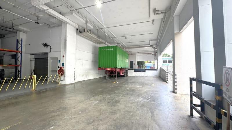 Cheap Ubi B1 Industrial | 20 to 40 footer Direct Access, Ubi Ave, Eunos / Geylang / Paya Lebar, 3,928 sqft, Light Industrial (B1) For Sale, by Jane Toh, 500250521 - Exterior - CommercialGuru.com.sg