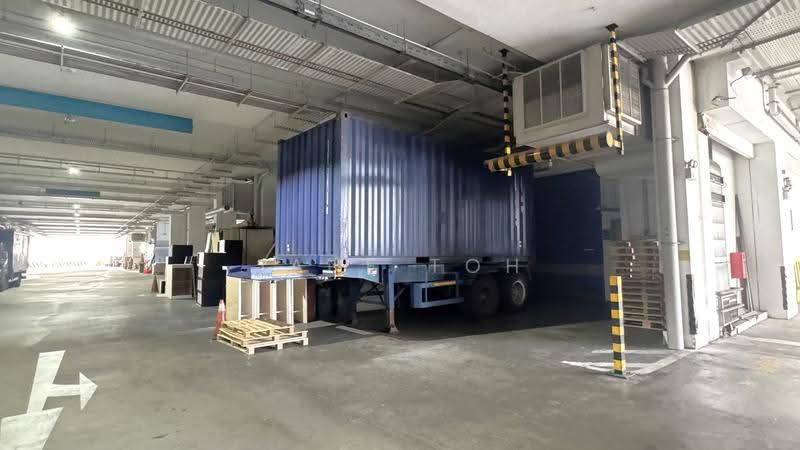 Cheap Ubi B1 Industrial | 20 to 40 footer Direct Access, Ubi Ave, Eunos / Geylang / Paya Lebar, 3,928 sqft, Light Industrial (B1) For Sale, by Jane Toh, 500250521 - Exterior - CommercialGuru.com.sg