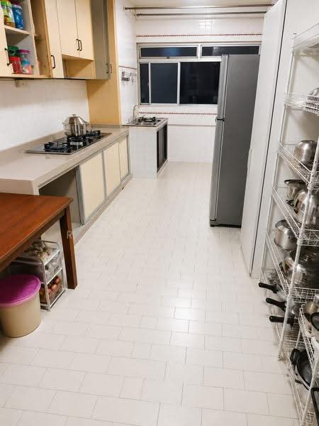 523 Bukit Batok Street 52, 523 Bukit Batok Street 52, Dairy Farm / Bukit Panjang / Choa Chu Kang, 2 Bedrooms, 688 sqft, HDB Flat For Rent, by Rose Latha, 500250526 - Kitchen - PropertyGuru.com.sg
