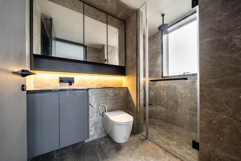 The Landmark, 173 Chin Swee Road, Alexandra / Commonwealth, 3 Bedrooms, 1,141 sqft, Condominium For Sale, by Eunice Lam, 500250527 - Bathroom - PropertyGuru.com.sg