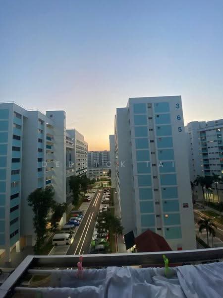 366 Yishun Ring Road, 366 Yishun Ring Road, Sembawang / Yishun, 3 Bedrooms, 1,313 sqft, HDB Flat For Sale, by Derrick Tai, 500250538 - Exterior - PropertyGuru.com.sg