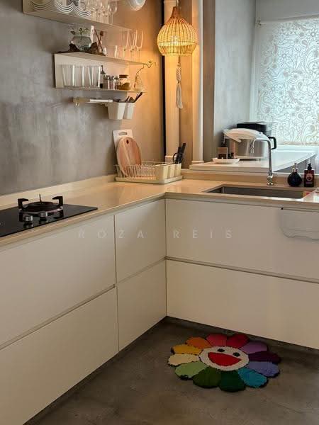 368 Bukit Batok Street 31, 368 Bukit Batok Street 31, Dairy Farm / Bukit Panjang / Choa Chu Kang, Room Rental, 150 sqft, HDB Flat For Rent, by Roza Reis, 500250549 - Kitchen - PropertyGuru.com.sg