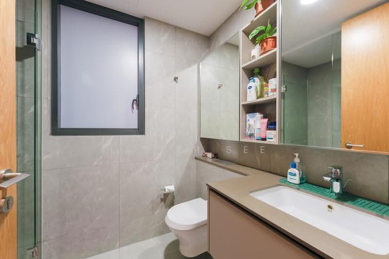 Penrose, 28 Sims Drive, Eunos / Geylang / Paya Lebar, 3 Bedrooms, 1,055 sqft, Condominium For Sale, by Lester See, 500250556 - Bathroom - PropertyGuru.com.sg