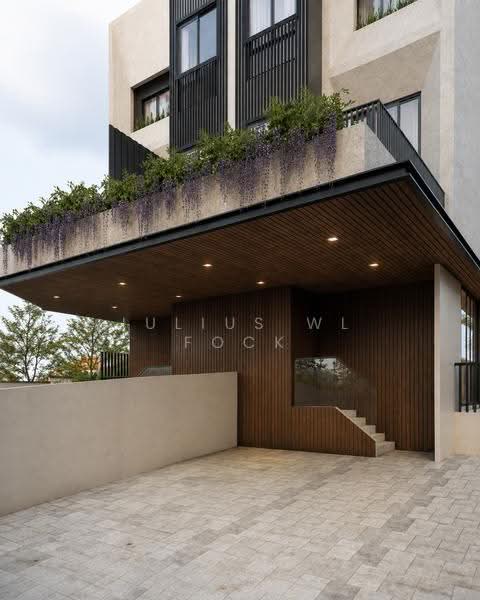 FINEST SEMI-D BRAND NEW TELOK KURAU, Telok Kurau, East Coast / Marine Parade, 5 Bedrooms, 6,311 sqft, Semi-Detached House For Sale, by Julius WL Fock, 500250559 - Exterior - PropertyGuru.com.sg