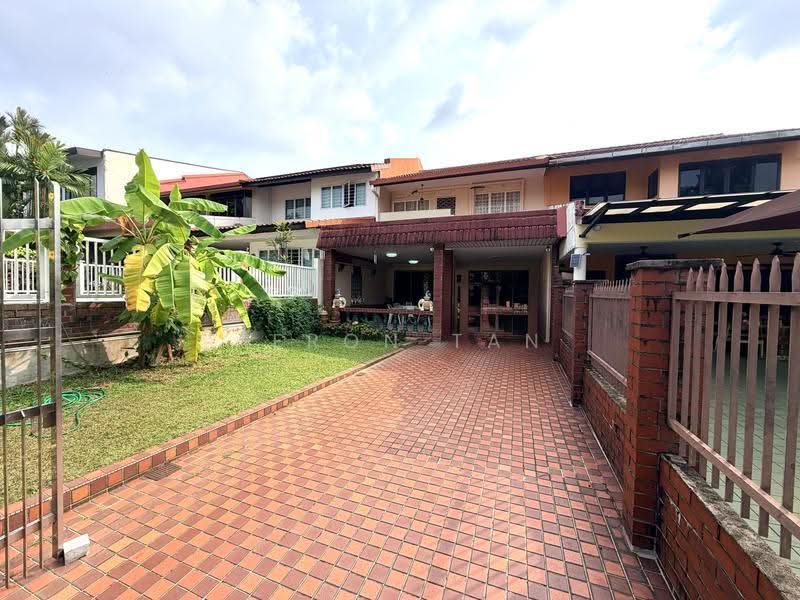 Hillview Estate, Jalan Gumilang, Dairy Farm / Bukit Panjang / Choa Chu Kang, 4 Bedrooms, 2,300 sqft, Terraced House For Rent, by Aeron Tan, 500250561 - PropertyGuru.com.sg