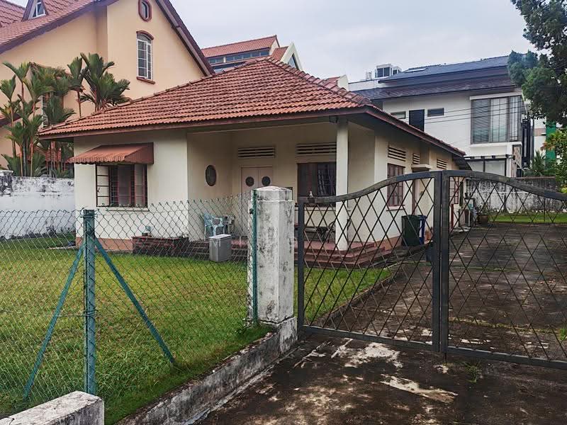 Exclusive! Bunglow@Frankel!, Siglap Plain / Frankel, East Coast / Marine Parade, 2 Bedrooms, 1,500 sqft, Bungalow House For Sale, by Ming !, 500250570 - PropertyGuru.com.sg