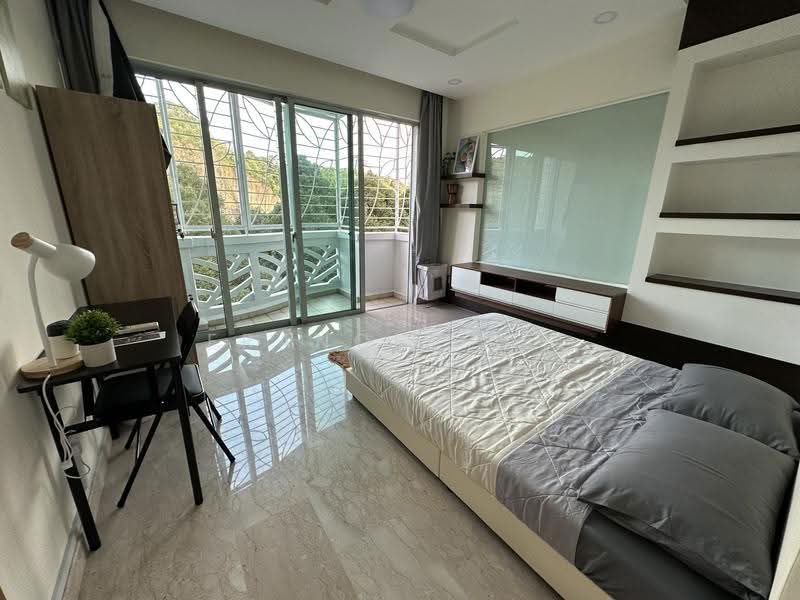 Guilin View, 20 Bukit Batok Street 52, Dairy Farm / Bukit Panjang / Choa Chu Kang, Room Rental, 130 sqft, Condominium For Rent, by Francis Lee, 500250576 - Bedroom - PropertyGuru.com.sg