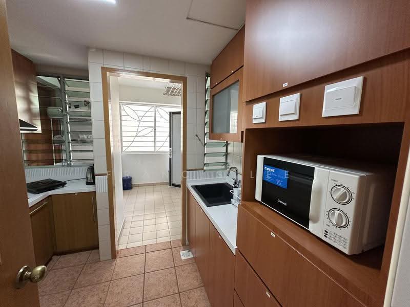 Guilin View, 20 Bukit Batok Street 52, Dairy Farm / Bukit Panjang / Choa Chu Kang, Room Rental, 130 sqft, Condominium For Rent, by Francis Lee, 500250576 - Kitchen - PropertyGuru.com.sg
