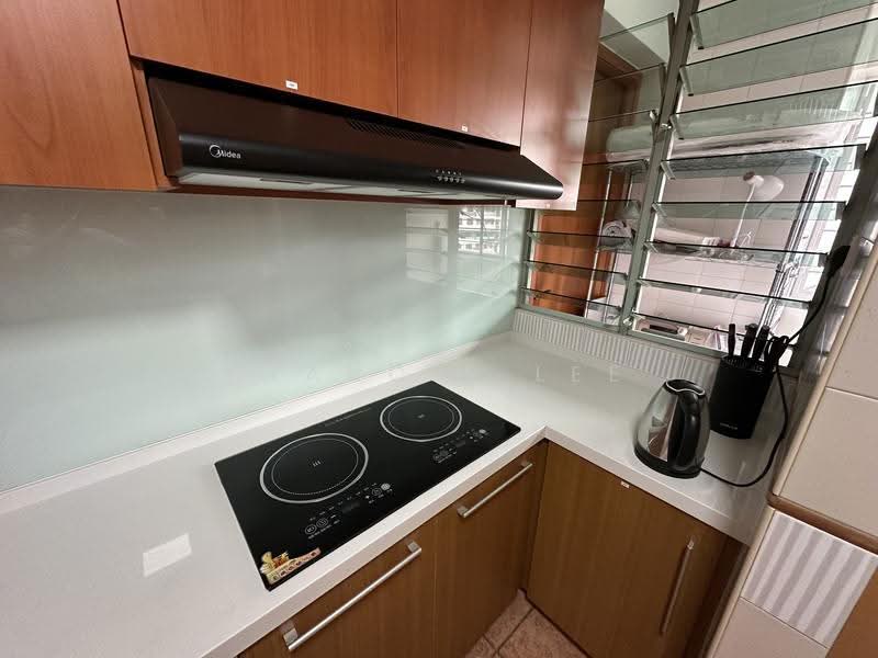 Guilin View, 20 Bukit Batok Street 52, Dairy Farm / Bukit Panjang / Choa Chu Kang, Room Rental, 130 sqft, Condominium For Rent, by Francis Lee, 500250576 - Kitchen - PropertyGuru.com.sg