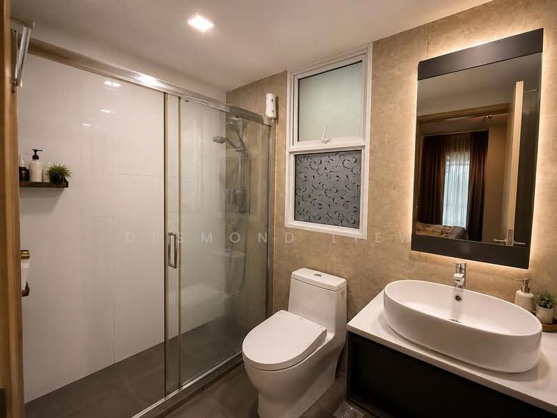 Forestville, 48 Woodlands Drive 16, Admiralty / Woodlands, 3 Bedrooms, 1,378 sqft, Condominium For Sale, by Desmond Liew, 500250603 - Bathroom - PropertyGuru.com.sg