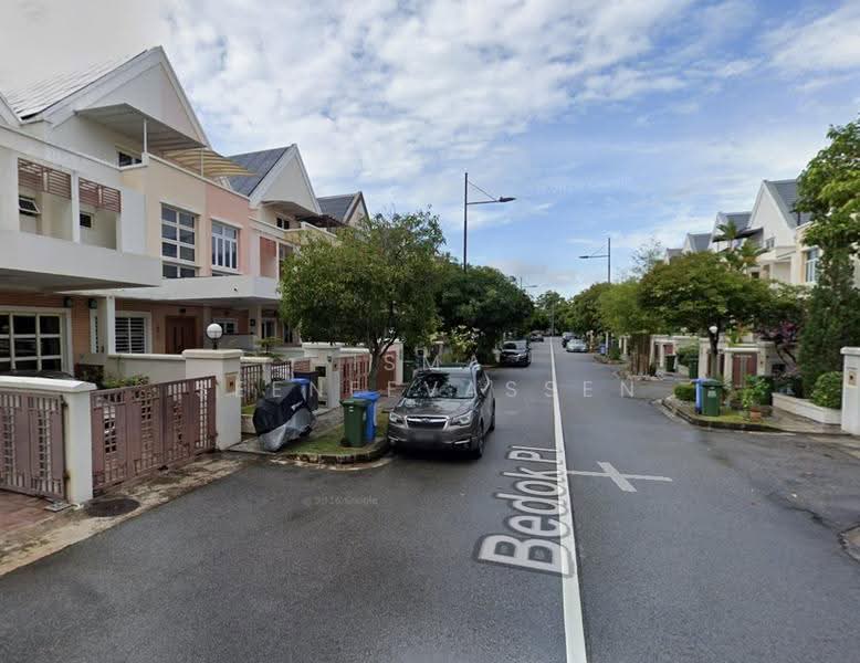 Bedok Grove, Bedok Place, Bedok / Upper East Coast, 4 Bedrooms, 3,261 sqft, Terraced House For Rent, by Isma Seeneevassen, 500250605 - Exterior - PropertyGuru.com.sg