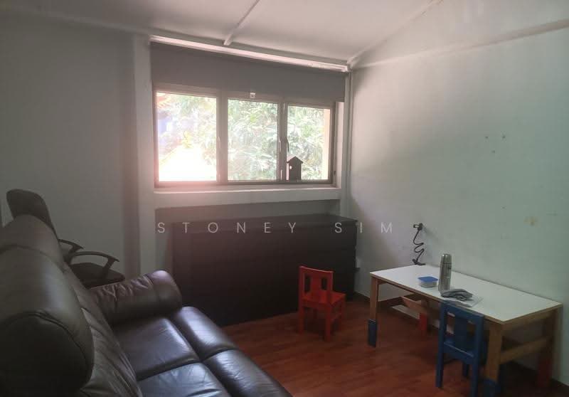 721 Clementi West Street 2, 721 Clementi West Street 2, Buona Vista / West Coast / Clementi New Town, 2 Bedrooms, 904 sqft, HDB Flat For Sale, by Stoney Sim, 500250607 - Living Room - PropertyGuru.com.sg