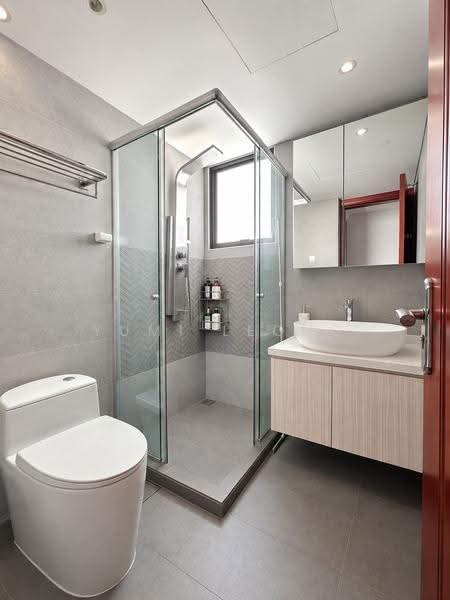 Central Grove, 1 Geylang East Avenue 1, Eunos / Geylang / Paya Lebar, 3 Bedrooms, 1,173 sqft, Condominium For Sale, by Yumi Leong, 500250609 - Bathroom - PropertyGuru.com.sg