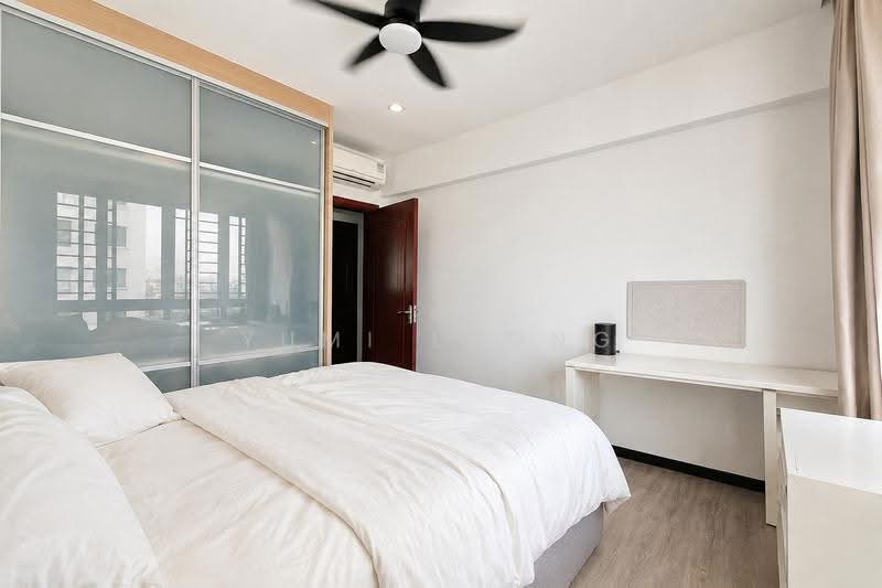 Central Grove, 1 Geylang East Avenue 1, Eunos / Geylang / Paya Lebar, 3 Bedrooms, 1,173 sqft, Condominium For Sale, by Yumi Leong, 500250609 - Bedroom - PropertyGuru.com.sg