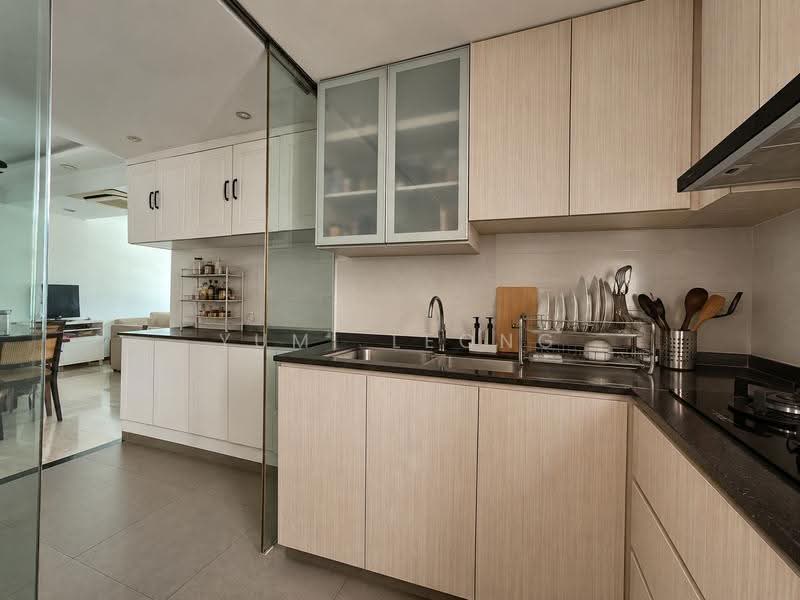 Central Grove, 1 Geylang East Avenue 1, Eunos / Geylang / Paya Lebar, 3 Bedrooms, 1,173 sqft, Condominium For Sale, by Yumi Leong, 500250609 - Kitchen - PropertyGuru.com.sg