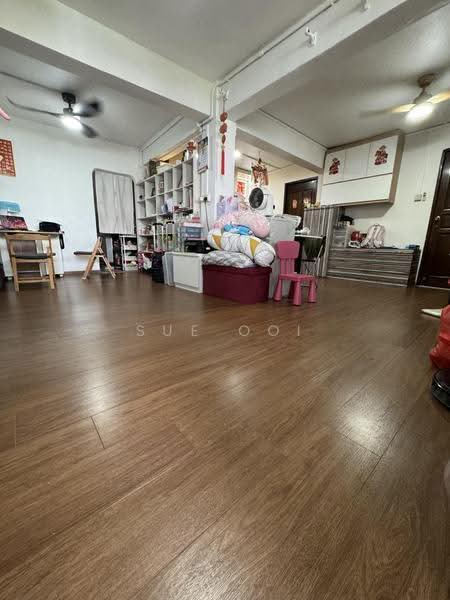 209 Boon Lay Place, 209 Boon Lay Place, Boon Lay / Jurong / Tuas, 6 Bedrooms, 1,399 sqft, HDB Flat For Sale, by Sue Ooi, 500250610 - Living Room - PropertyGuru.com.sg