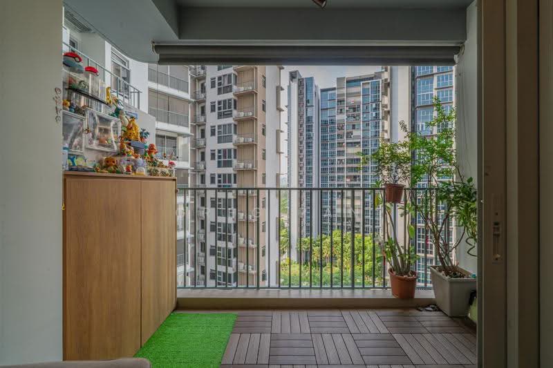 RiverTrees Residences, 27 Fernvale Close, Seletar / Yio Chu Kang, 2 Bedrooms, 581 sqft, Condominium For Sale, by Greg Pan, 500250621 - Balcony - PropertyGuru.com.sg