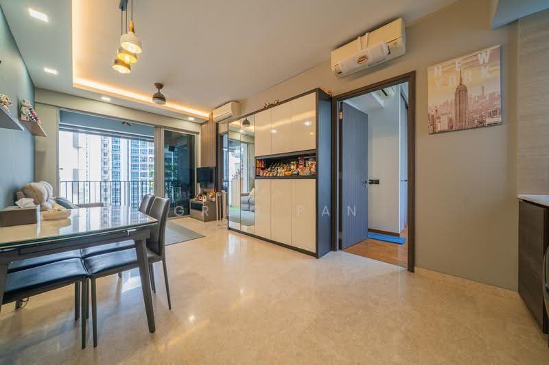 RiverTrees Residences, 27 Fernvale Close, Seletar / Yio Chu Kang, 2 Bedrooms, 581 sqft, Condominium For Sale, by Greg Pan, 500250621 - Living Room - PropertyGuru.com.sg