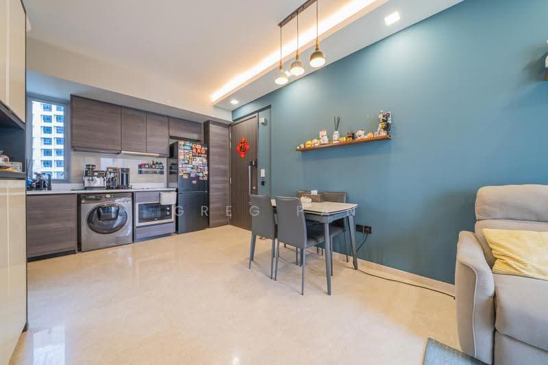 RiverTrees Residences, 27 Fernvale Close, Seletar / Yio Chu Kang, 2 Bedrooms, 581 sqft, Condominium For Sale, by Greg Pan, 500250621 - Kitchen & Dining - PropertyGuru.com.sg