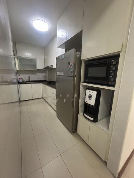 613A Tampines North Drive 1, 613A Tampines North Drive 1, Pasir Ris / Tampines, 2 Bedrooms, 742 sqft, HDB Flat For Rent, by Fazeerah Epeer, 500250622 - Kitchen - PropertyGuru.com.sg