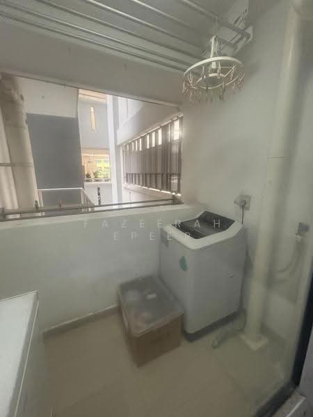 613A Tampines North Drive 1, 613A Tampines North Drive 1, Pasir Ris / Tampines, 2 Bedrooms, 742 sqft, HDB Flat For Rent, by Fazeerah Epeer, 500250622 - Kitchen Balcony - PropertyGuru.com.sg
