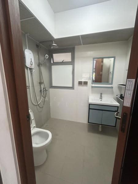 613A Tampines North Drive 1, 613A Tampines North Drive 1, Pasir Ris / Tampines, 2 Bedrooms, 742 sqft, HDB Flat For Rent, by Fazeerah Epeer, 500250622 - Bathroom - PropertyGuru.com.sg